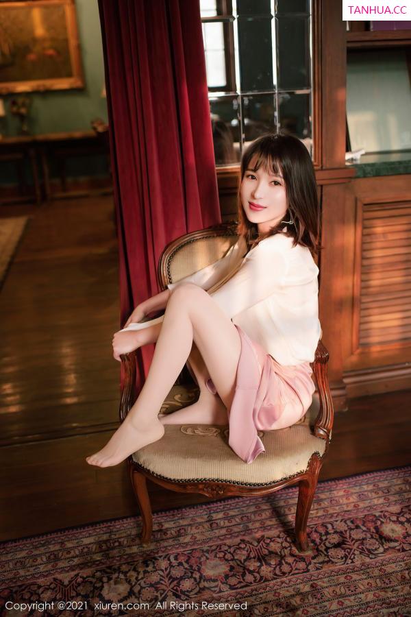 赵万灵  [XiuRen]高清写真图 2021.03.16 No.3205 赵万灵第11张图片